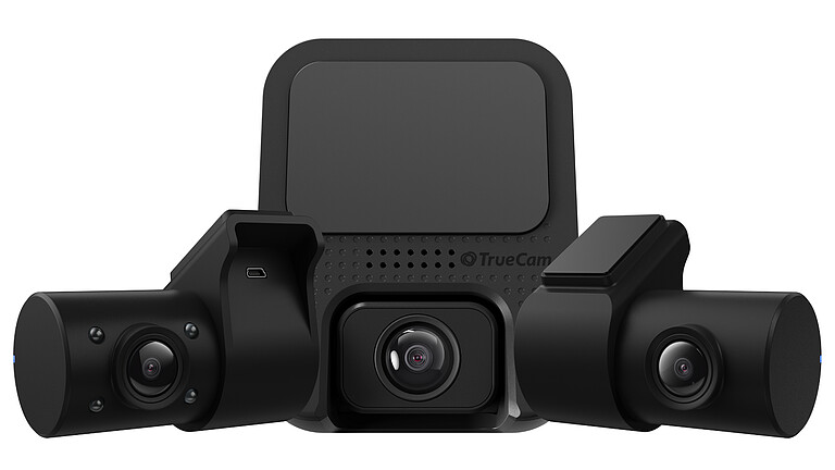 Additional rear cameras - more cameras see more