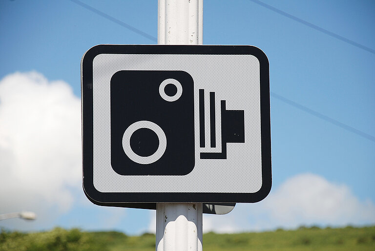 Speed camera alerts Speed camera alerts