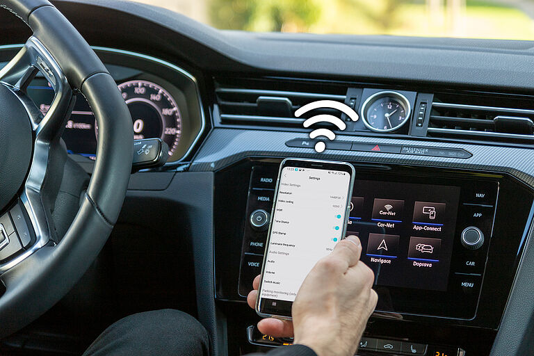 Control via the app Control via the app