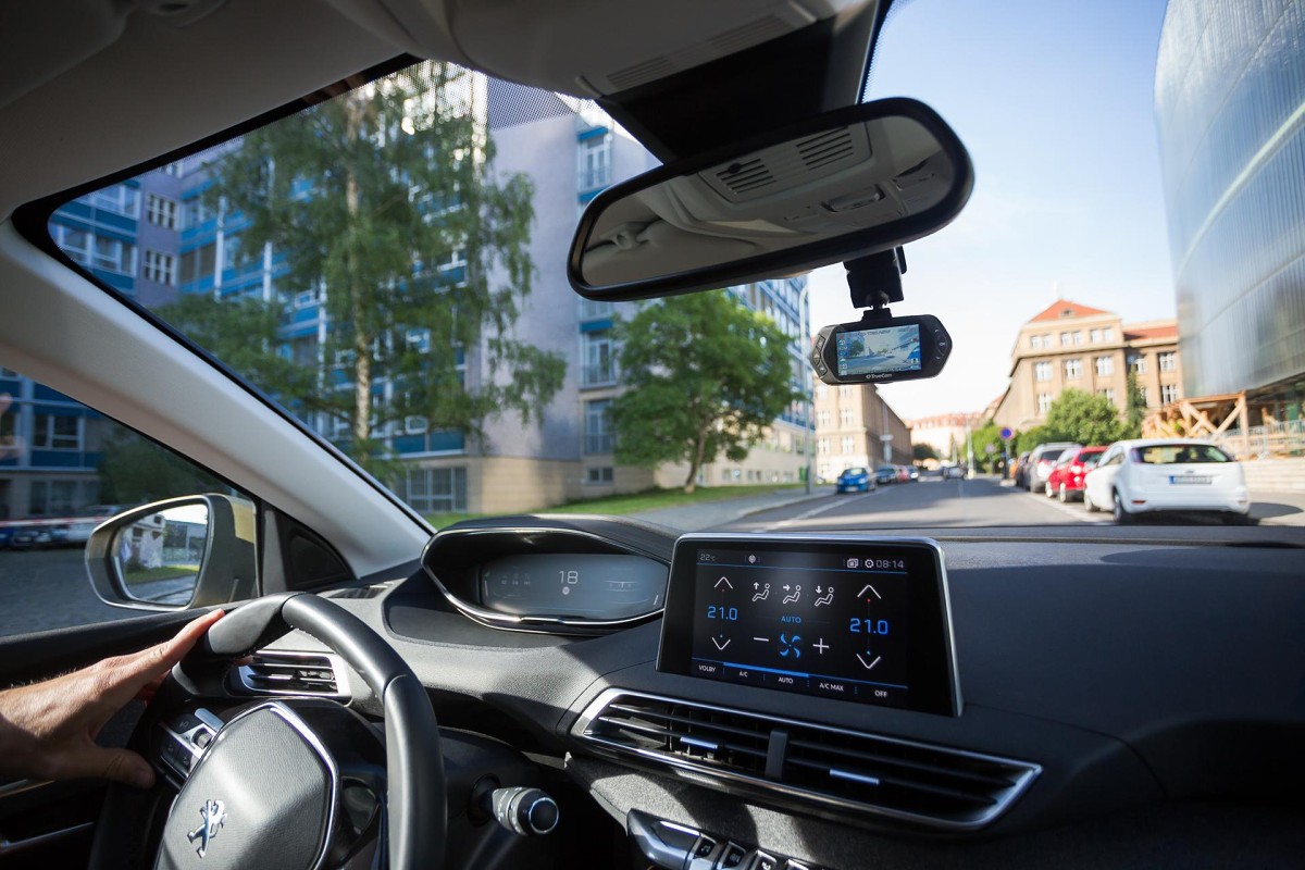 TrueCam A5s – Überwacht Ihr Auto sowie Radargeräte